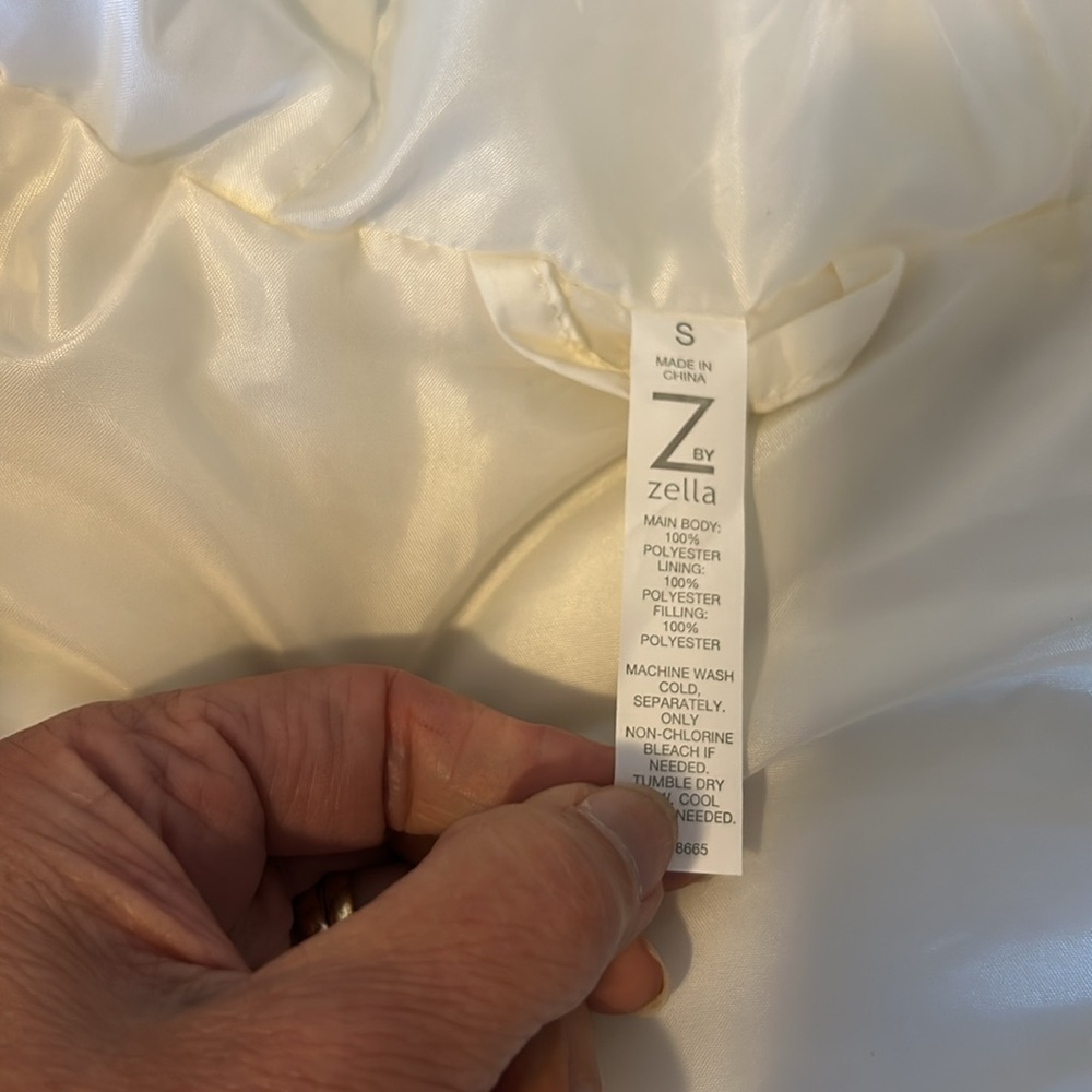 Zella long hooded white vest NWT - Picture 6 of 10